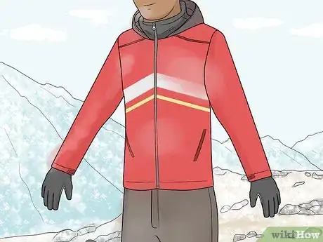 Imagen titulada Dress for Hiking Step 8