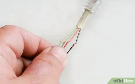Imagen titulada Attach Two Phone Wires to Make One Step 4