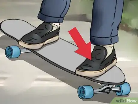 Imagen titulada Stop on a Longboard Step 2