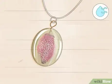 Imagen titulada Make Resin Jewelry Step 27