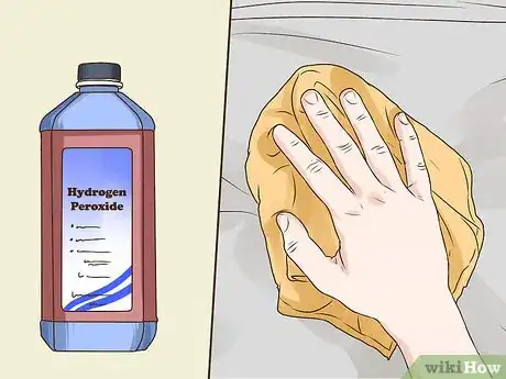 Imagen titulada Remove Red Wine Stains from Leather Step 6