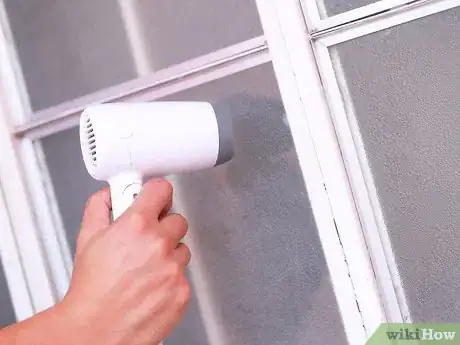 Imagen titulada Clean Glue from Windows Step 6