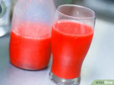 Imagen titulada Make Strawberry Juice Step 7
