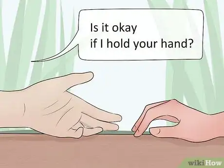 Imagen titulada Ask Someone to Hold Your Hand Step 5