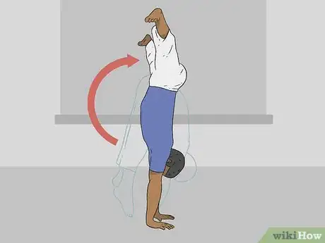 Imagen titulada Do a Straddle Press Handstand Step 3