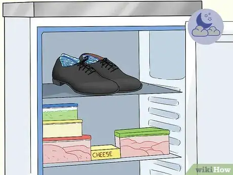 Imagen titulada Widen Leather Shoes Step 20
