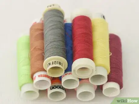Imagen titulada Choose Sewing Thread Step 6