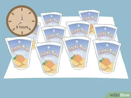 Imagen titulada Make a Capri Sun Purse Step 4