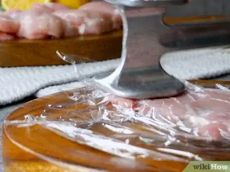 Imagen titulada Prepare Boneless Skinless Chicken Thighs Step 10