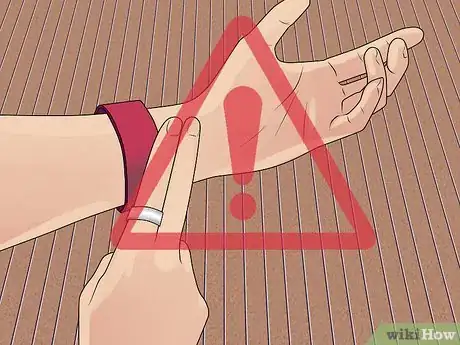 Imagen titulada Avoid Hosiery Runs Step 8