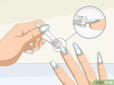 Imagen titulada Remove Gel Nail Extensions Step 2