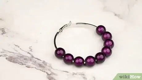 Imagen titulada Make Bead Earrings Step 10