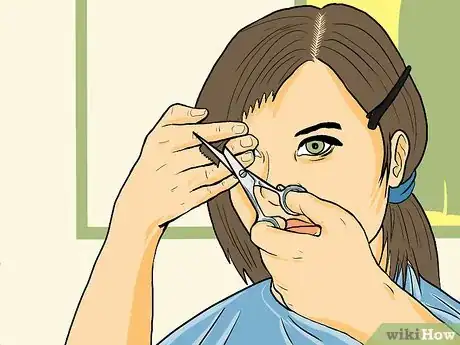 Imagen titulada Get Emo Bangs Step 13