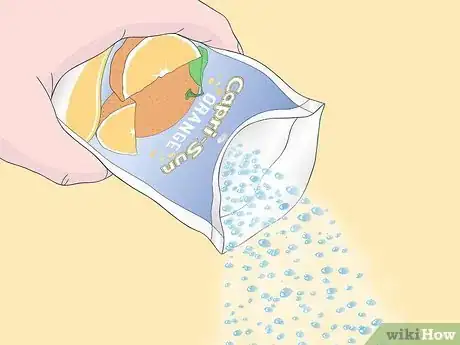 Imagen titulada Make a Capri Sun Purse Step 3