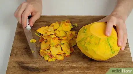 Imagen titulada Peel a Pumpkin Step 10