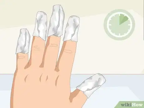 Imagen titulada Remove Gel Nail Extensions Step 9