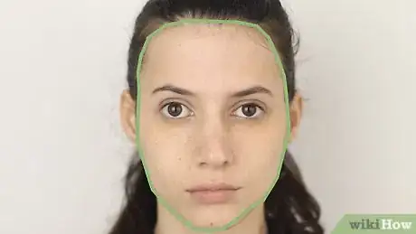 Imagen titulada Arch Eyebrows Step 1