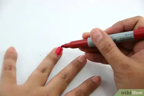 Imagen titulada Color Your Nails With Sharpie Markers Step 4