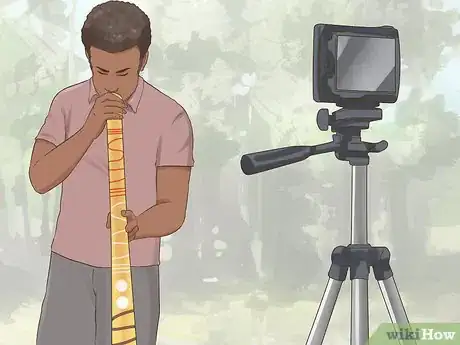 Imagen titulada Play the Didgeridoo Step 19