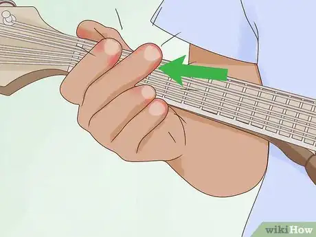 Imagen titulada Play Mandolin Step 6