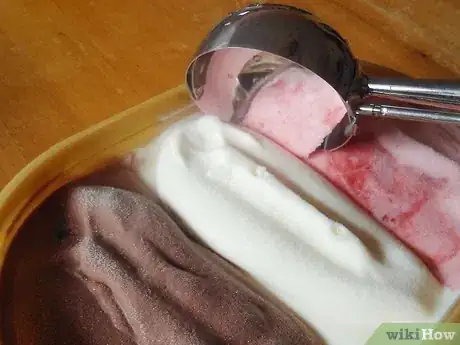 Imagen titulada Scoop Ice Cream Step 3