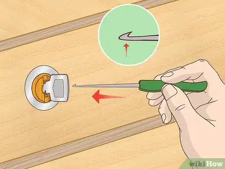 Imagen titulada Remove a Broken Key Step 5