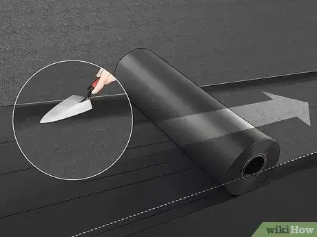 Imagen titulada Apply Rolled Roofing Step 12
