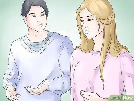 Imagen titulada Start Conversations With Women Step 5