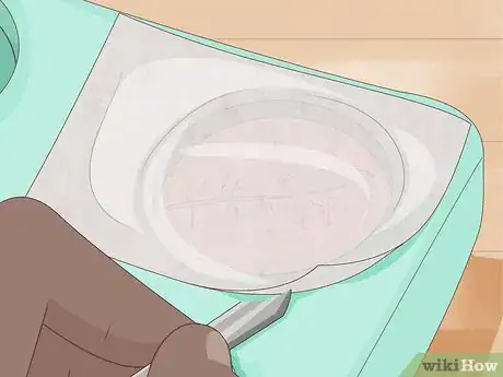 Imagen titulada Make Resin Jewelry Step 22