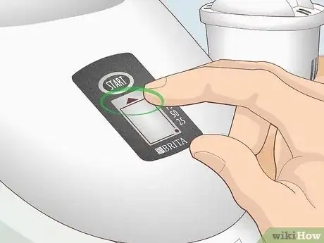 Imagen titulada Use a Brita Pitcher Step 16