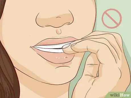 Imagen titulada Care for Your Nails Step 7