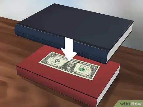 Imagen titulada Straighten Out a Dollar Bill Step 13