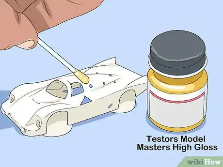Imagen titulada Apply Waterslide Decals Step 1