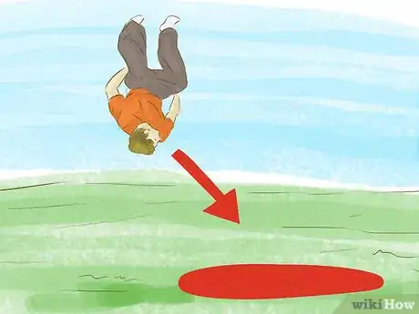Imagen titulada Do a Sideflip Step 14