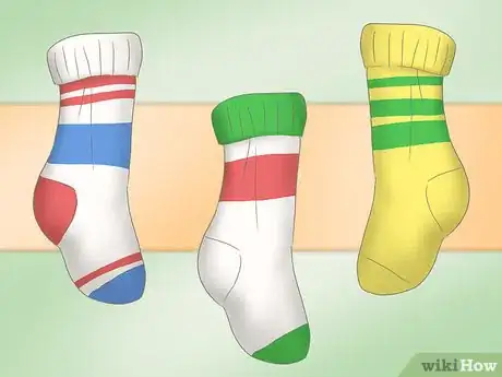Imagen titulada Recycle Your Socks Step 19