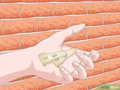 Imagen titulada Hang a Mirror on a Wall Without Nails Step 10
