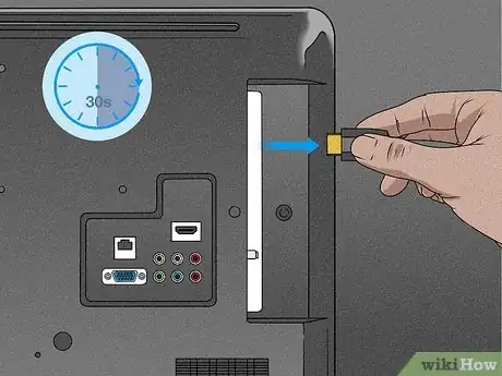 Imagen titulada What Causes a TV to Freeze and Pixelate Step 5