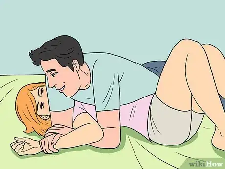 Imagen titulada Play Fight with Your Girlfriend Step 8