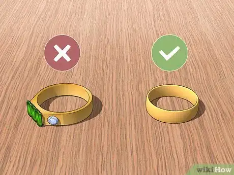 Imagen titulada Stretch a Ring Step 1