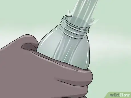 Imagen titulada Recycle Plastic Bottles Step 3