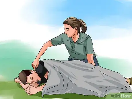 Imagen titulada Treat a Victim of Electrical Shock Step 8