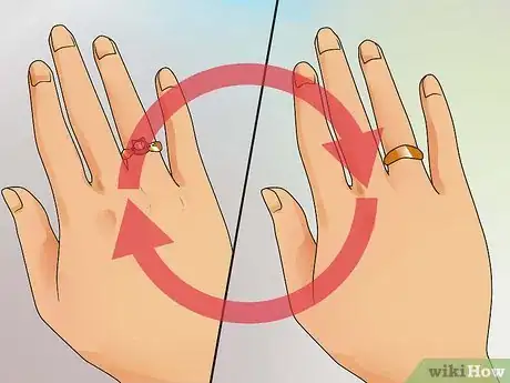 Imagen titulada Wear a Wedding Ring Step 3