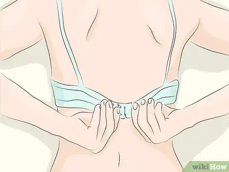Imagen titulada Keep Bra Straps in Place Step 5