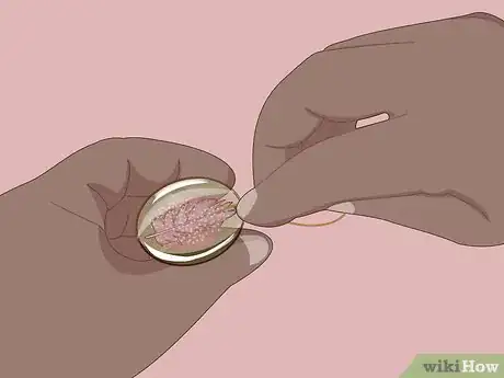 Imagen titulada Make Resin Jewelry Step 24