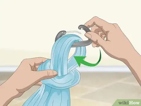 Imagen titulada Set Up an Aerial Yoga Hammock Step 5