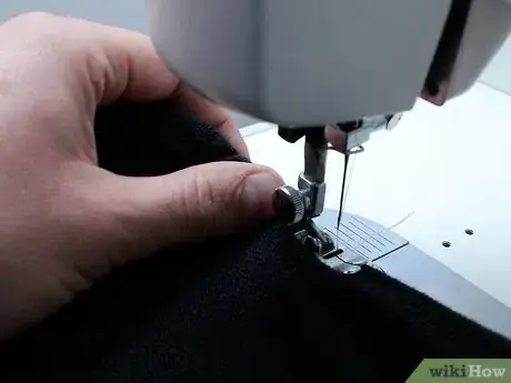 Imagen titulada Shrink a Sweater Step 17