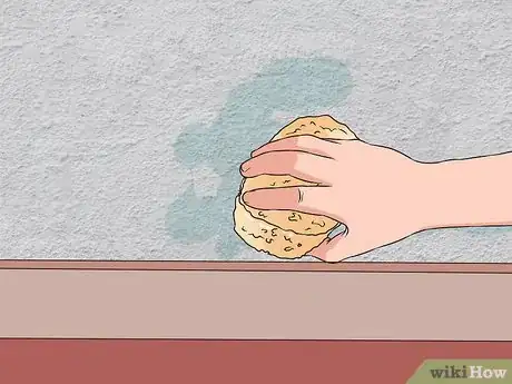 Imagen titulada Clean Plaster Walls Step 9