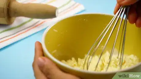 Imagen titulada Thicken Frosting Step 2