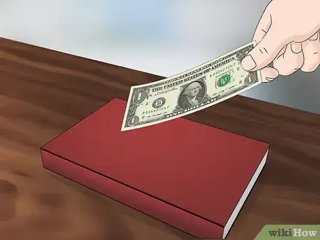 Imagen titulada Straighten Out a Dollar Bill Step 14
