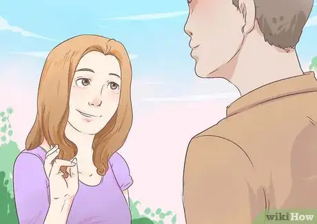 Imagen titulada Subtly Flirt With a Guy Step 3
